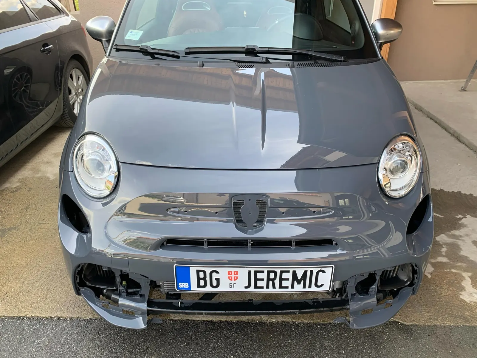 Radovi auto lakiranja Fiat 500 i druga vozila